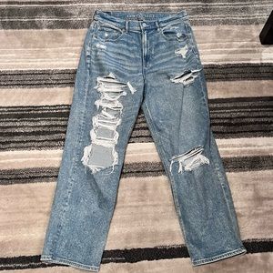 Blue stretch mom jeans